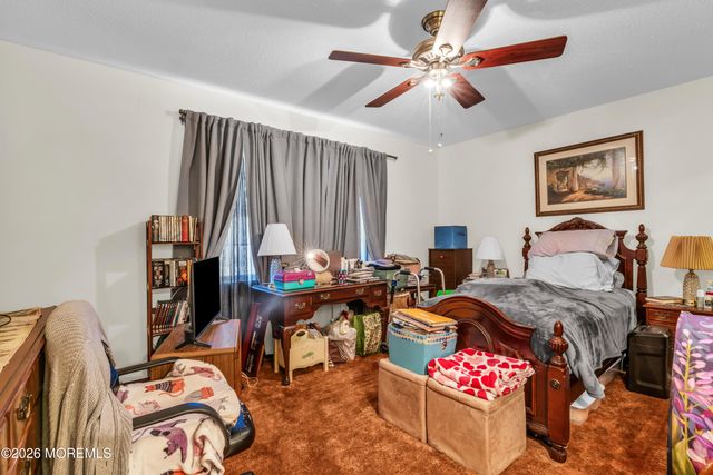 18 Whitecap Way, Brick, NJ 08723