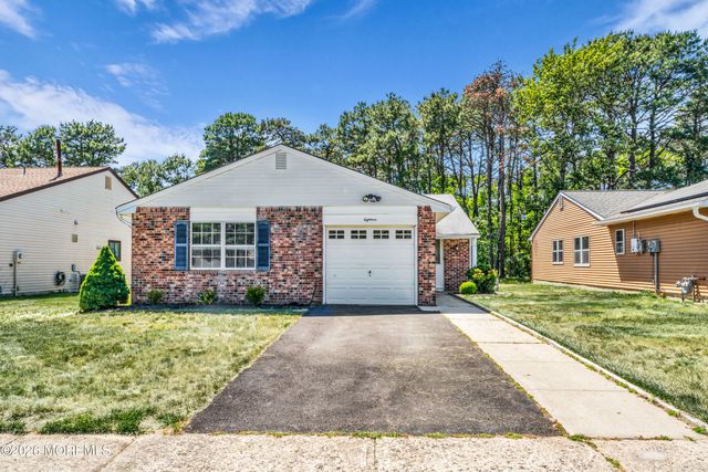 18 Whitecap Way, Brick, NJ 08723