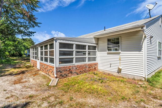 18 Whitecap Way, Brick, NJ 08723