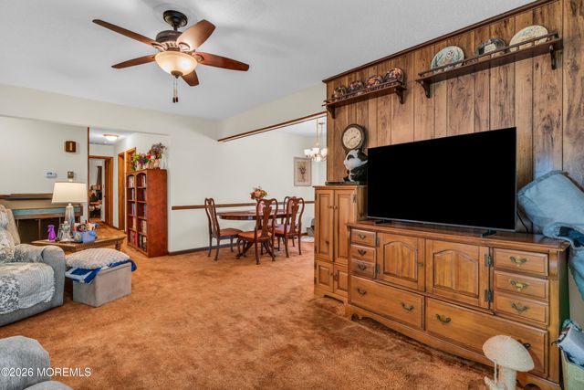 18 Whitecap Way, Brick, NJ 08723