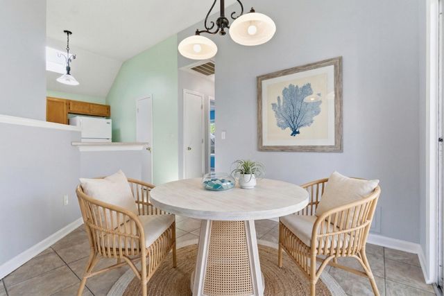 106 Fern Court, Summerville, SC 29486