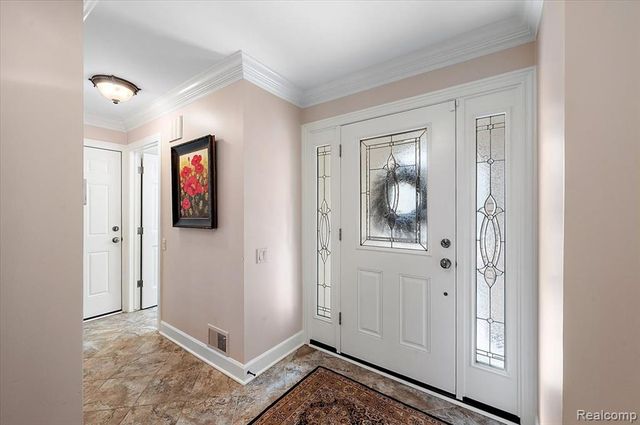 1161 Hillpointe Circle, Bloomfield Hills, MI 48304