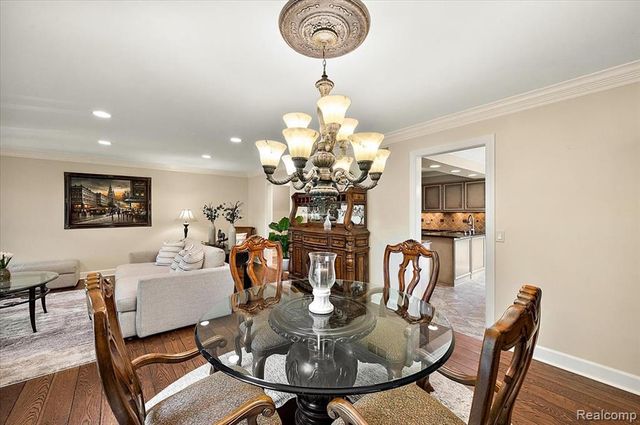 1161 Hillpointe Circle, Bloomfield Hills, MI 48304