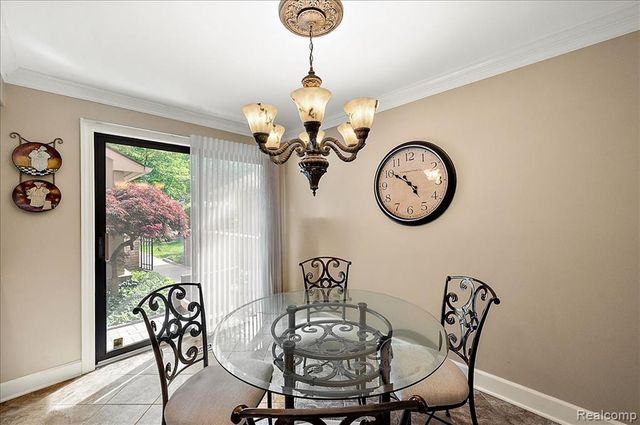 1161 Hillpointe Circle, Bloomfield Hills, MI 48304