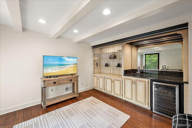 1161 Hillpointe Circle, Bloomfield Hills, MI 48304