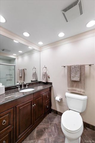 1161 Hillpointe Circle, Bloomfield Hills, MI 48304
