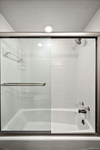 1161 Hillpointe Circle, Bloomfield Hills, MI 48304