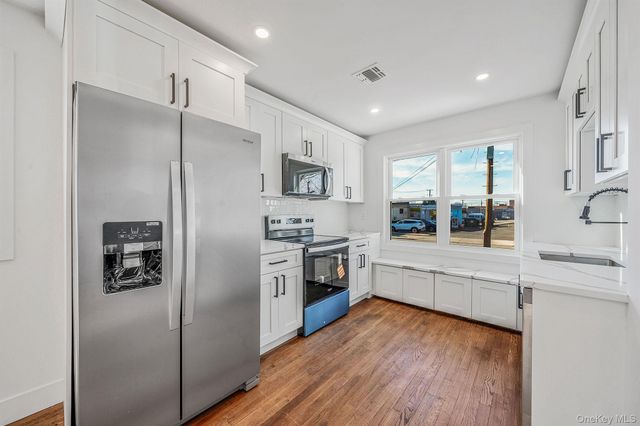 8 Rockaway Avenue, Westbury, NY 11590