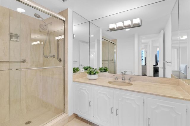550 S Ocean Boulevard 1003, Boca Raton, FL 33432