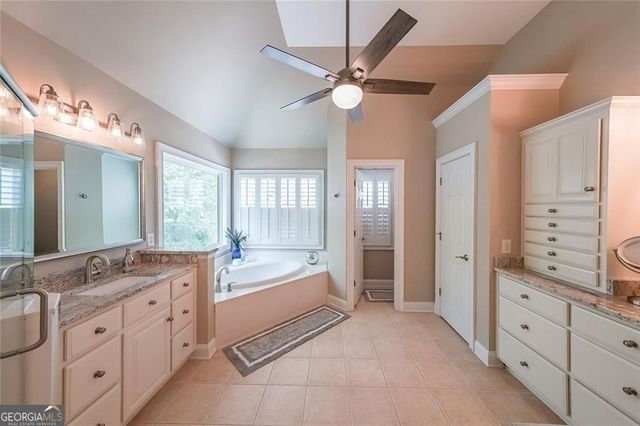 285 Peninsula Circle, Newnan, GA 30263