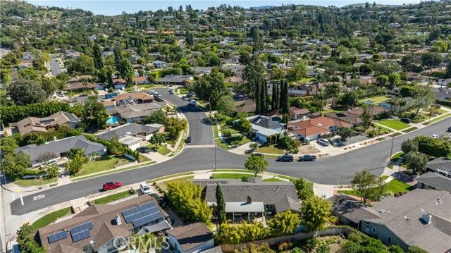 1032 Saint John Place, Tustin, CA 92705