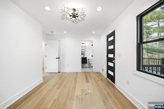 148 Great Hills Road, Millburn, NJ 07078