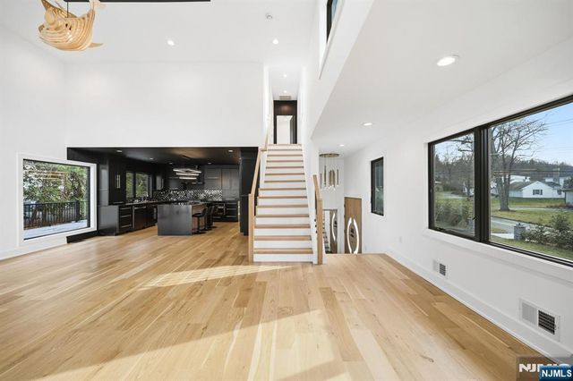 148 Great Hills Road, Millburn, NJ 07078