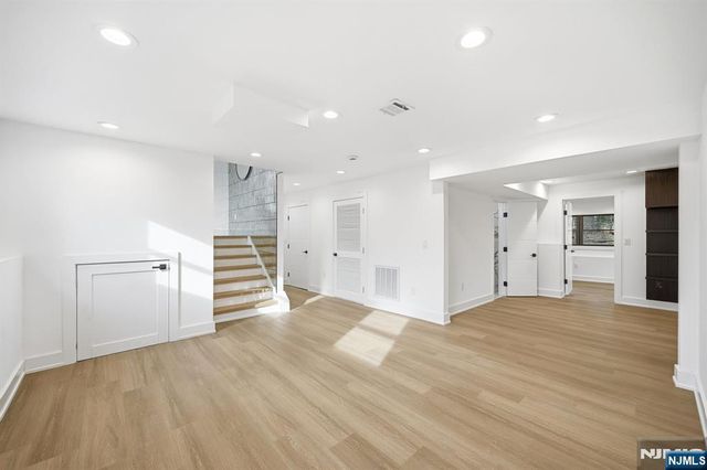 148 Great Hills Road, Millburn, NJ 07078