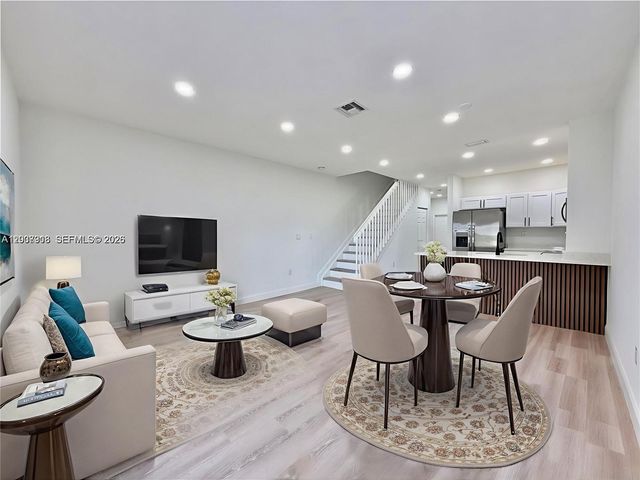 4412 Woodland Circle 4412, Tamarac, FL 33319