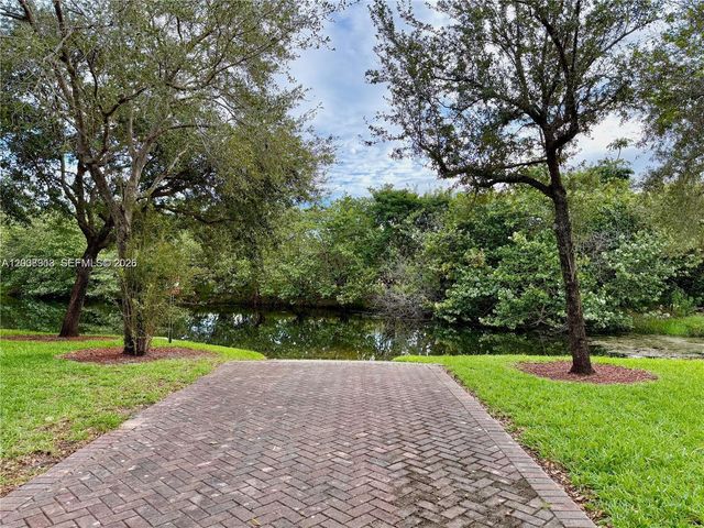 4412 Woodland Circle 4412, Tamarac, FL 33319