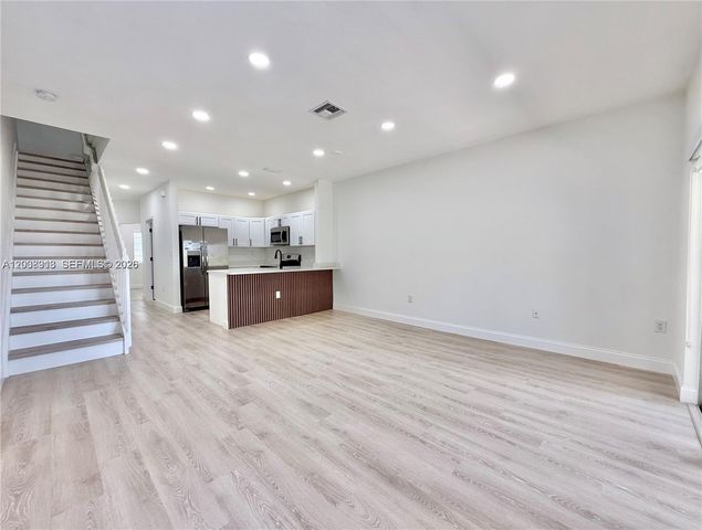 4412 Woodland Circle 4412, Tamarac, FL 33319
