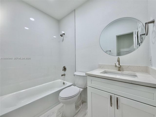 4412 Woodland Circle 4412, Tamarac, FL 33319