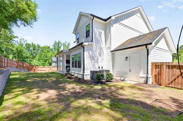 3896 Town Farms Drive, Peachtree Corners, GA 30092