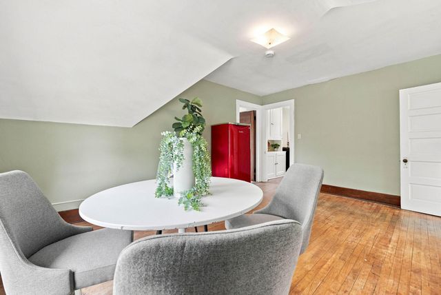1437 Englewood Avenue, Saint Paul, MN 55104