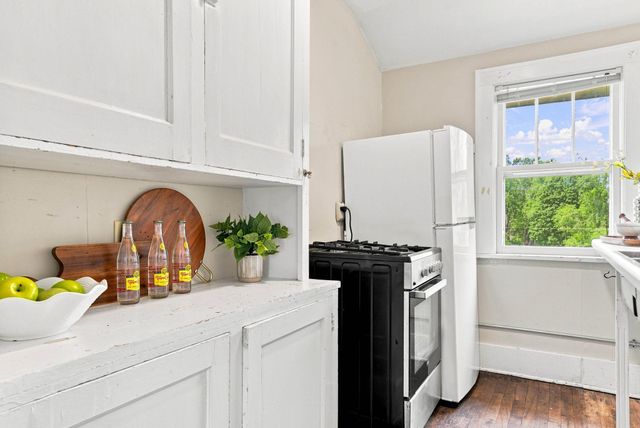 1437 Englewood Avenue, Saint Paul, MN 55104