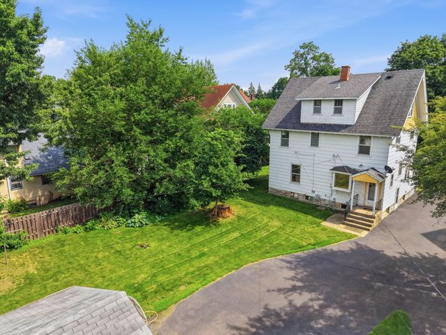 1437 Englewood Avenue, Saint Paul, MN 55104