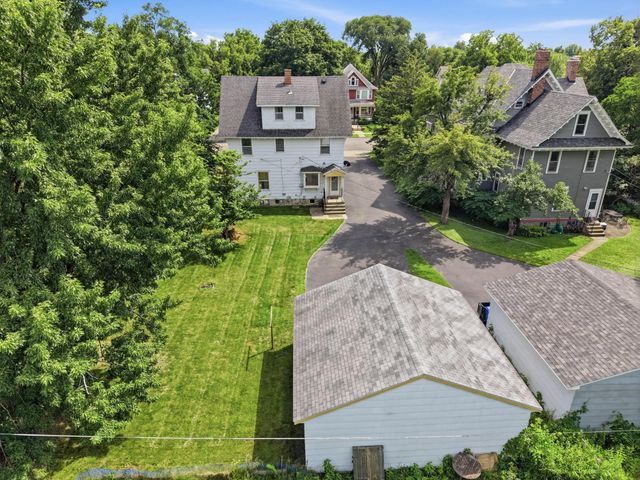 1437 Englewood Avenue, Saint Paul, MN 55104