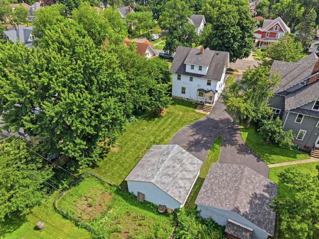 1437 Englewood Avenue, Saint Paul, MN 55104