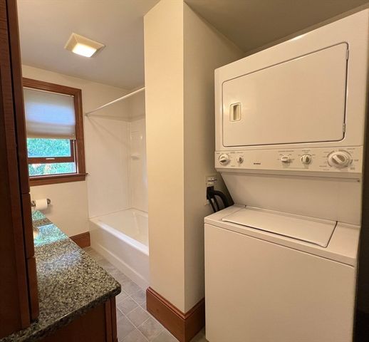 584 Humphrey Street 1, Swampscott, MA 01907