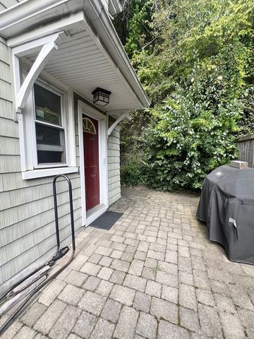 584 Humphrey Street 1, Swampscott, MA 01907