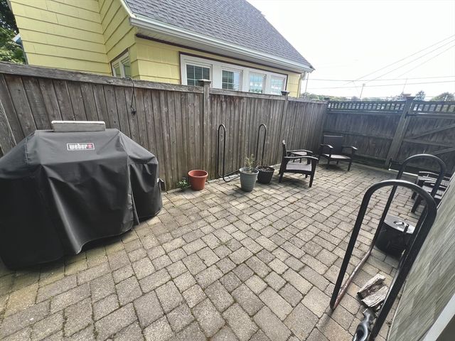 584 Humphrey Street 1, Swampscott, MA 01907