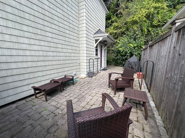 584 Humphrey Street 1, Swampscott, MA 01907