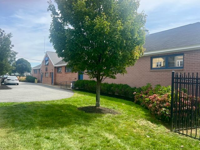 584 Humphrey Street 1, Swampscott, MA 01907