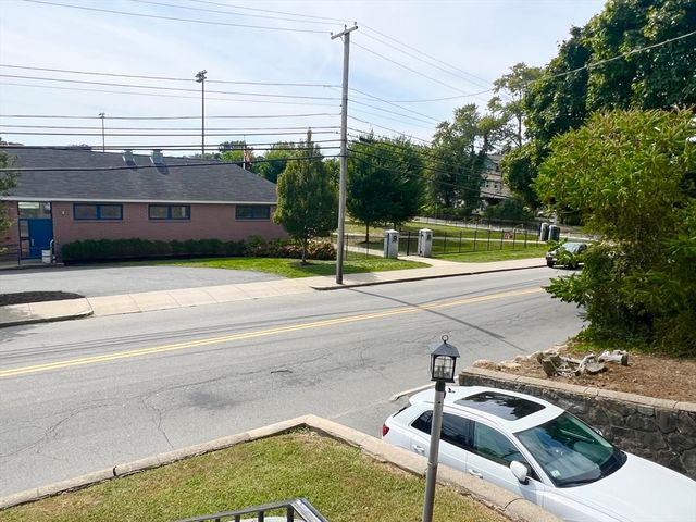 584 Humphrey Street 1, Swampscott, MA 01907