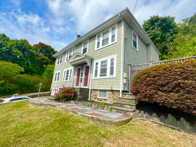 584 Humphrey Street 1, Swampscott, MA 01907