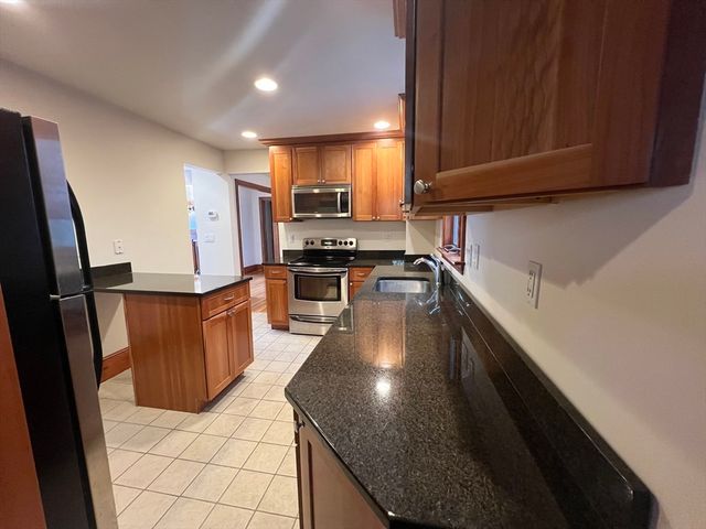 584 Humphrey Street 1, Swampscott, MA 01907