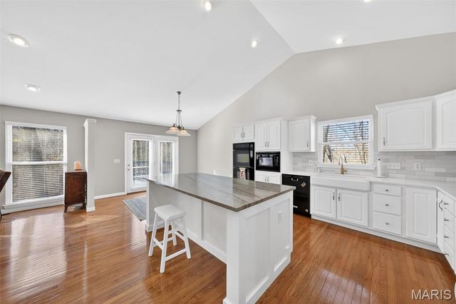 24833 Turkey Ridge Drive, Warrenton, MO 63383