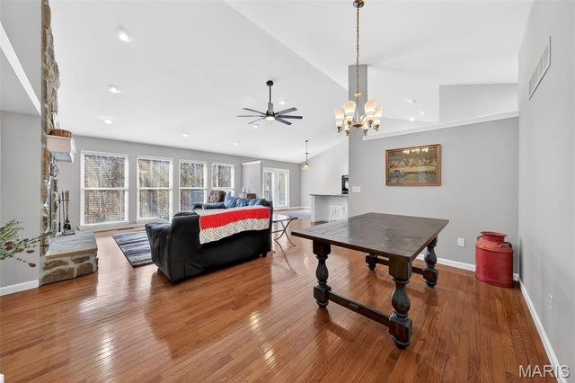 24833 Turkey Ridge Drive, Warrenton, MO 63383