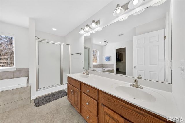 24833 Turkey Ridge Drive, Warrenton, MO 63383