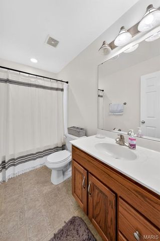 24833 Turkey Ridge Drive, Warrenton, MO 63383