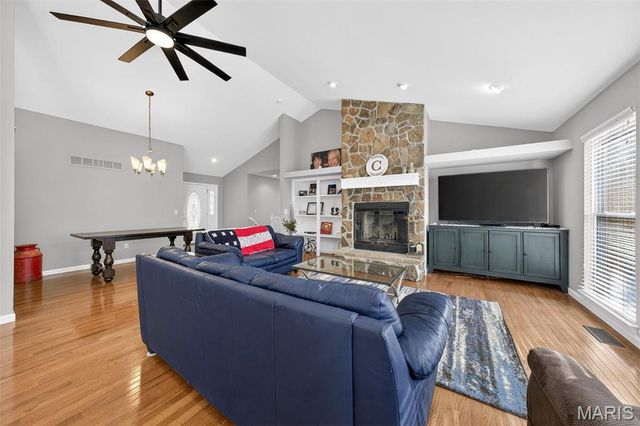 24833 Turkey Ridge Drive, Warrenton, MO 63383