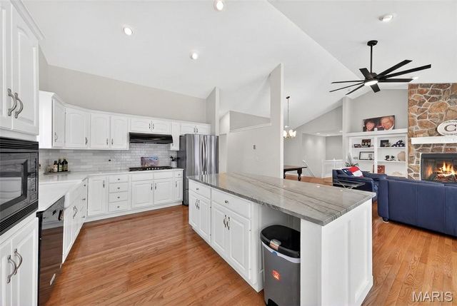 24833 Turkey Ridge Drive, Warrenton, MO 63383