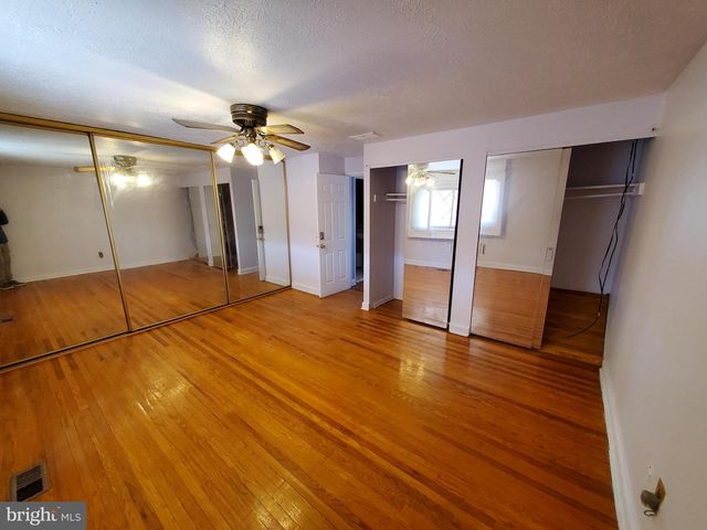 2837 BITTERN PL, Philadelphia, PA 19142