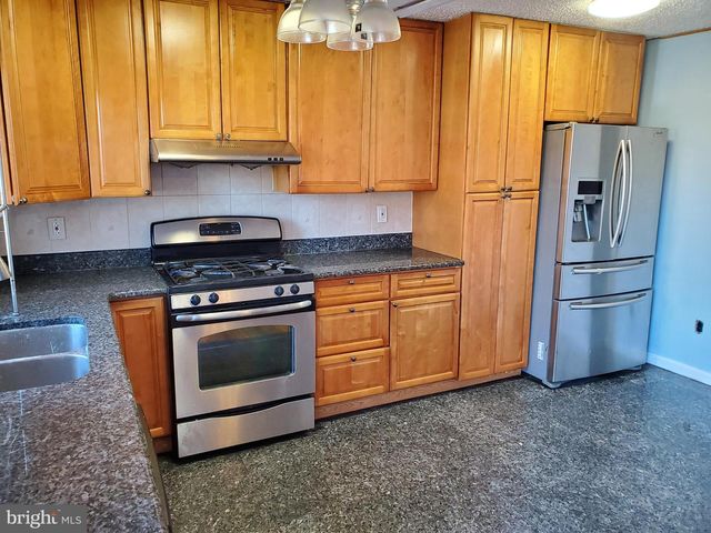 2837 BITTERN PL, Philadelphia, PA 19142