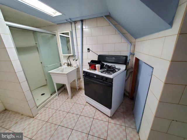 2837 BITTERN PL, Philadelphia, PA 19142