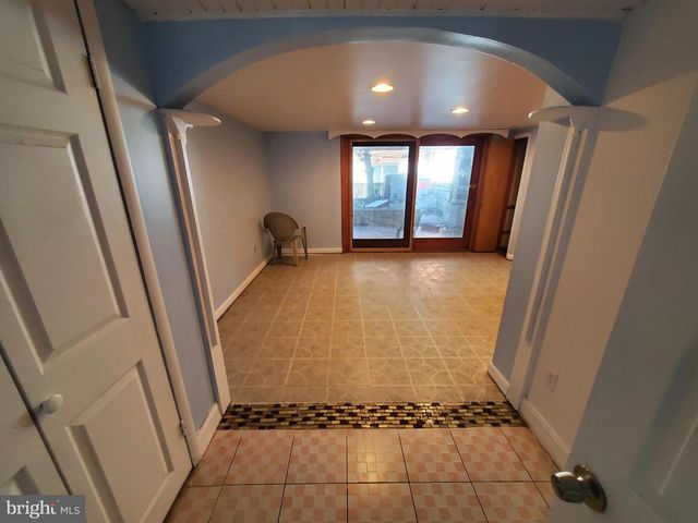 2837 BITTERN PL, Philadelphia, PA 19142