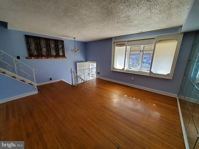 2837 BITTERN PL, Philadelphia, PA 19142