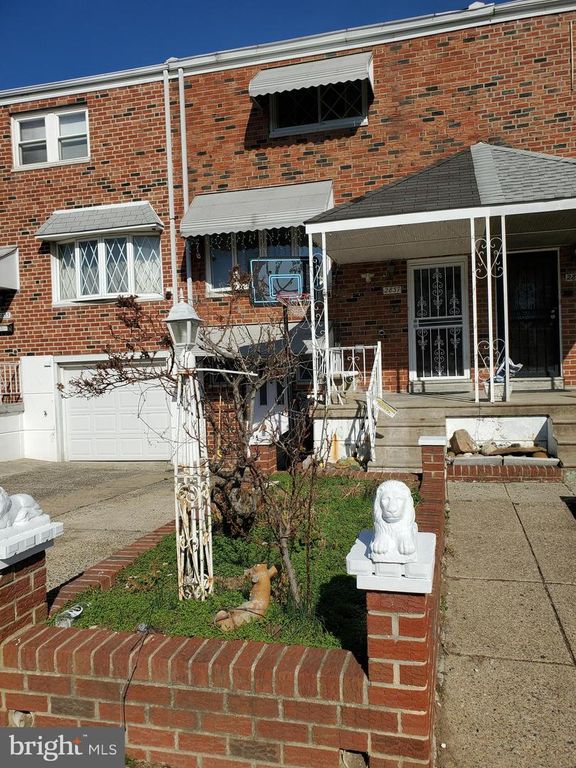 2837 BITTERN PL, Philadelphia, PA 19142