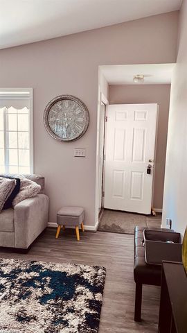 19223 Waldorf Street, Roseville, MI 48066