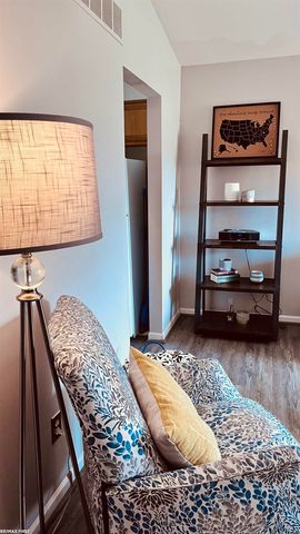 19223 Waldorf Street, Roseville, MI 48066